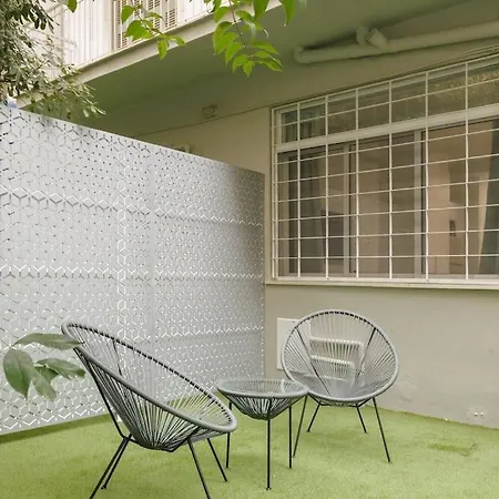 Apartment Snug With Pvt Garden Access Iii